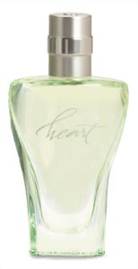 A modern, herbal-based fragrance with essences of water lily, green ivy, tea leaves and gardenia.
